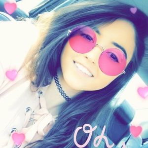 Meet your Posher, Taylor